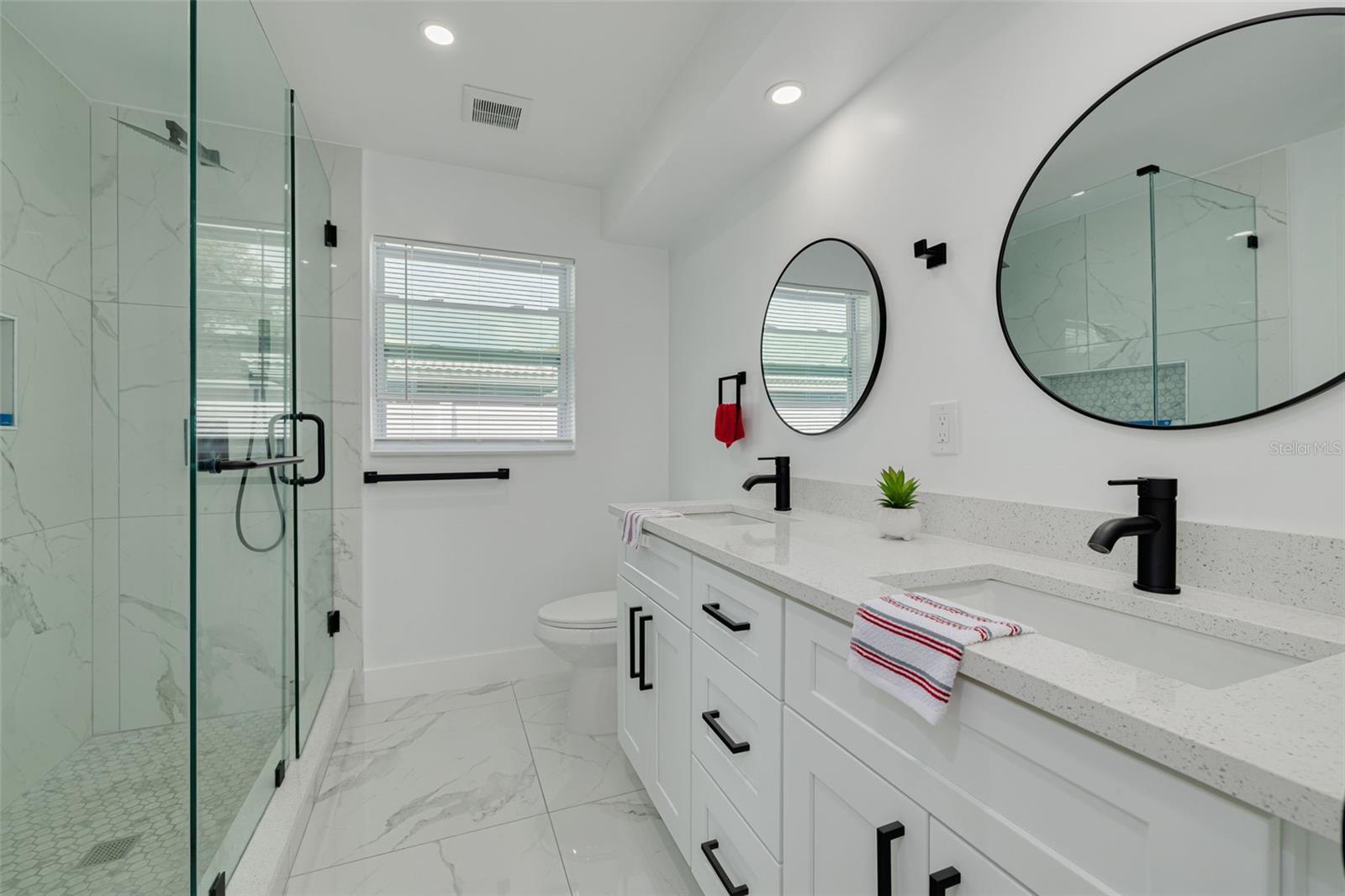 Image 26 of 39 For 13641 Pleasant Drive