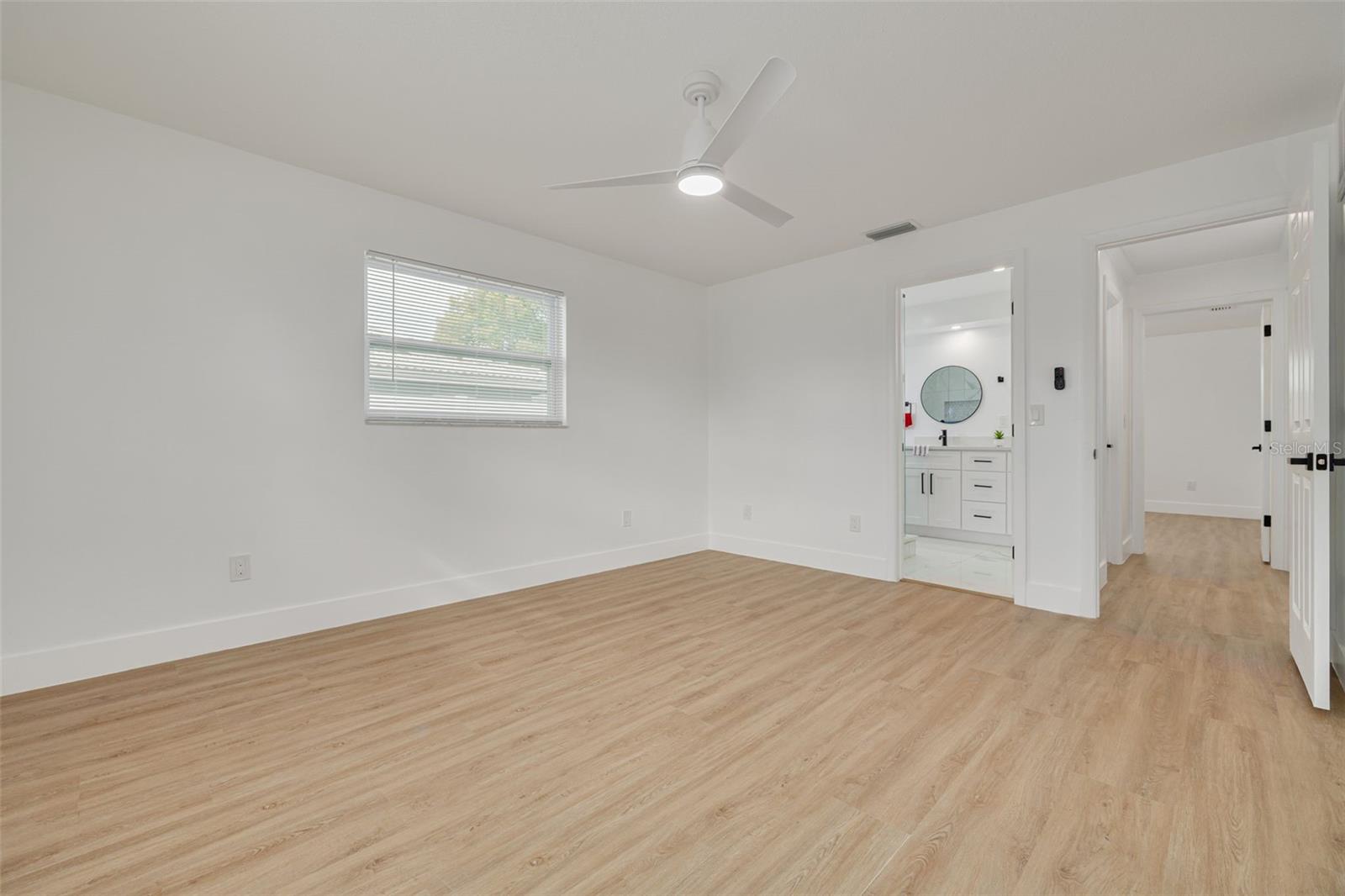 Image 27 of 39 For 13641 Pleasant Drive