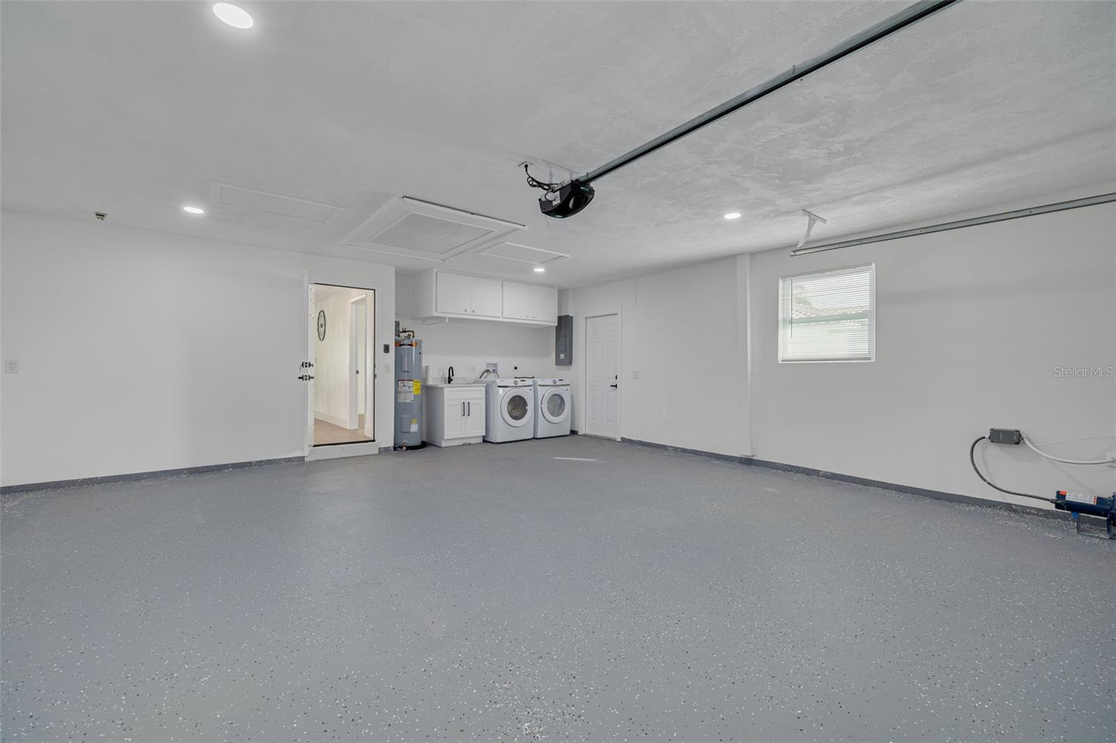 Image 31 of 39 For 13641 Pleasant Drive