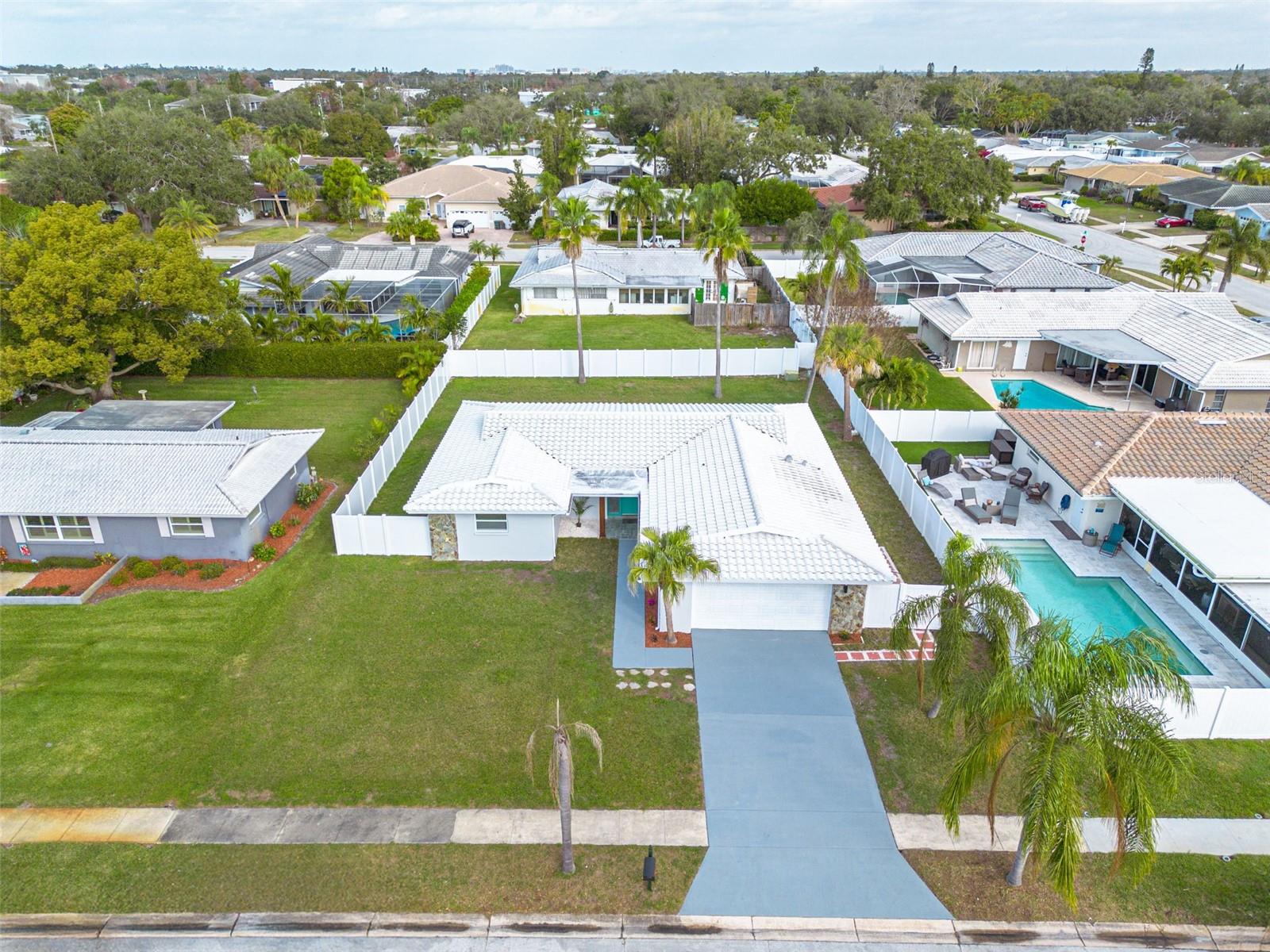 Image 34 of 39 For 13641 Pleasant Drive