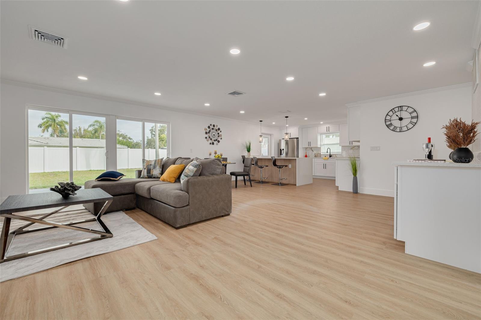 Image 4 of 39 For 13641 Pleasant Drive