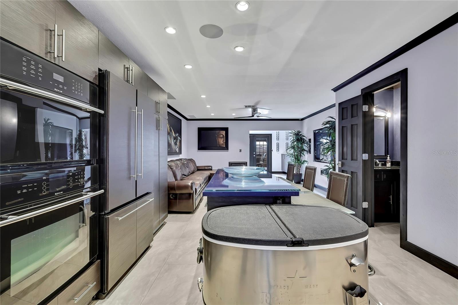 Image 14 of 39 For 3414 Arbor Oaks Court