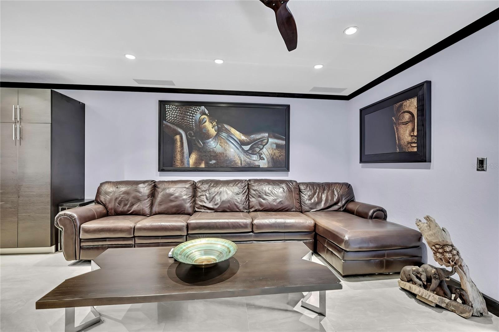 Image 17 of 39 For 3414 Arbor Oaks Court