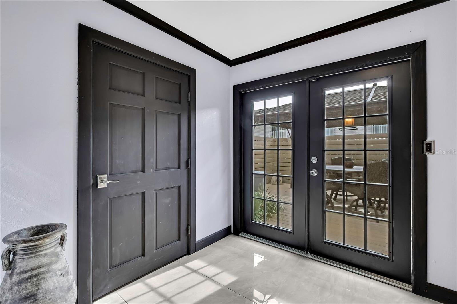 Image 23 of 39 For 3414 Arbor Oaks Court