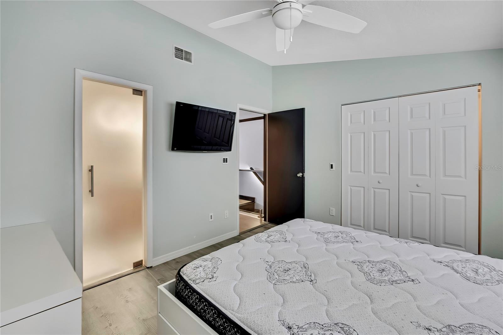 Image 32 of 39 For 3414 Arbor Oaks Court