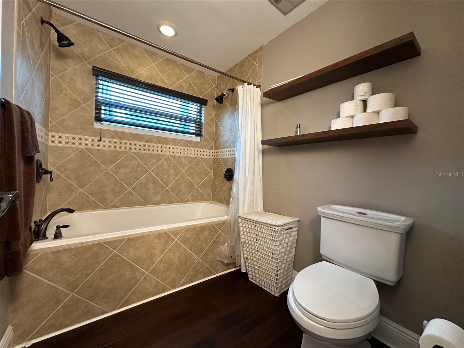 Image 23 of 69 For 10116 130th Lane