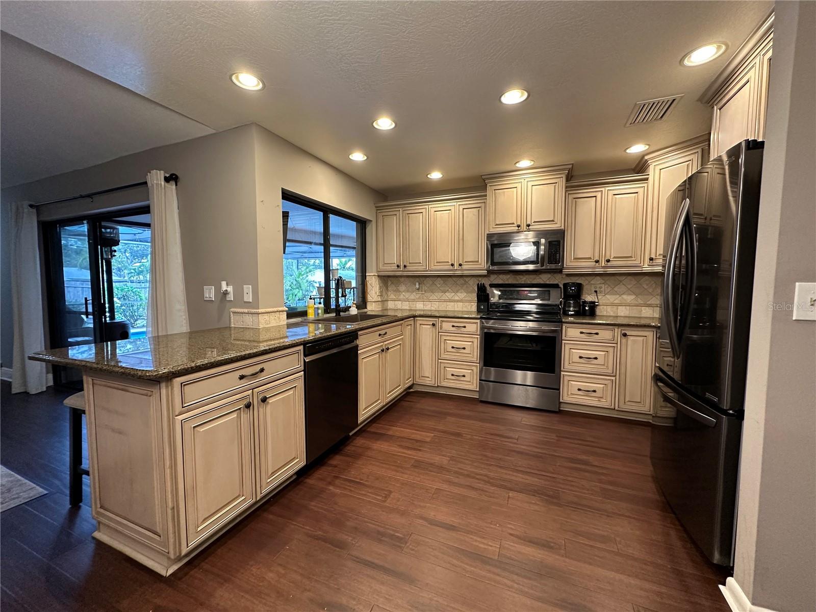 Image 29 of 69 For 10116 130th Lane