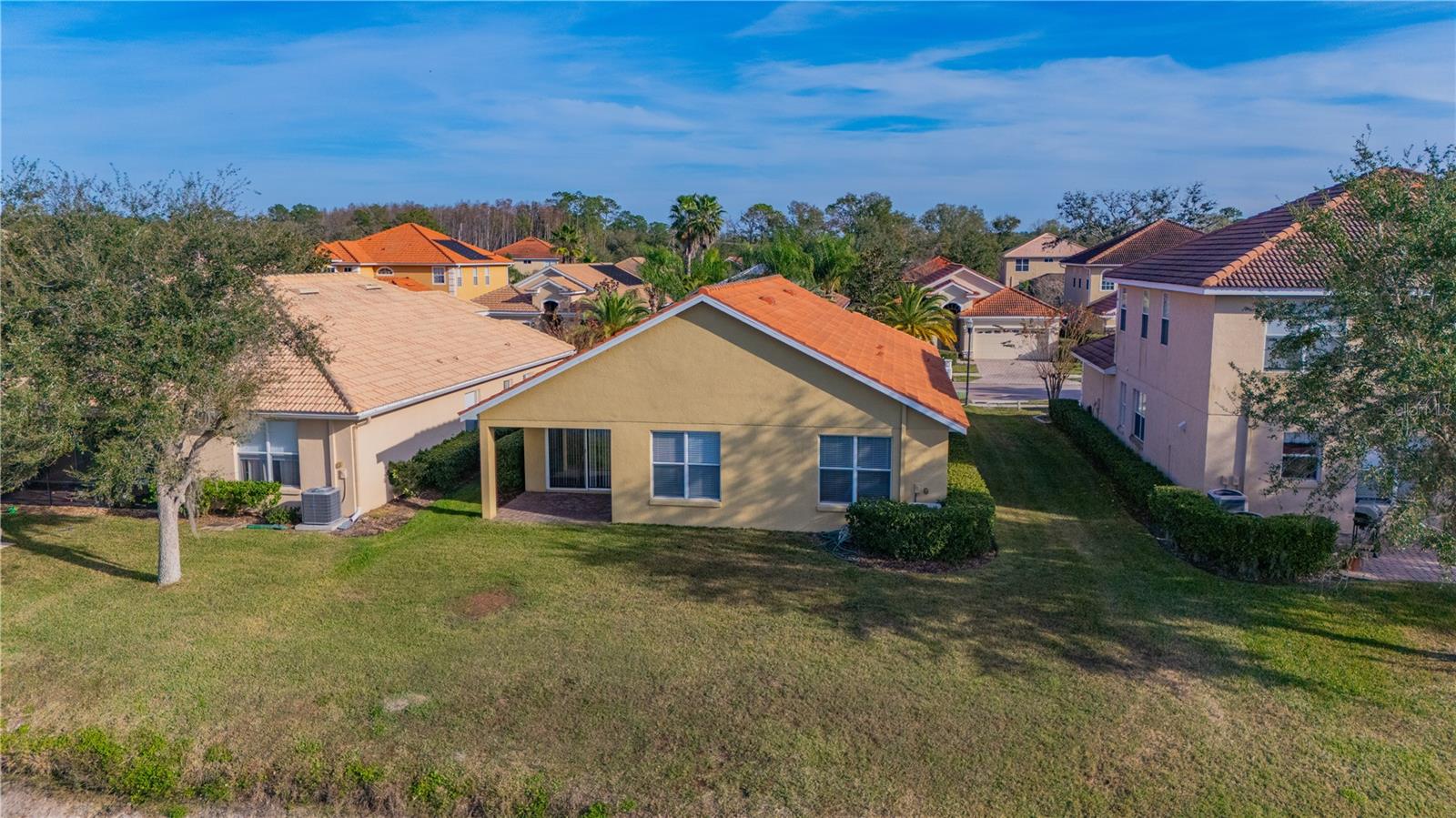 Image 10 of 53 For 18028 Java Isle Drive