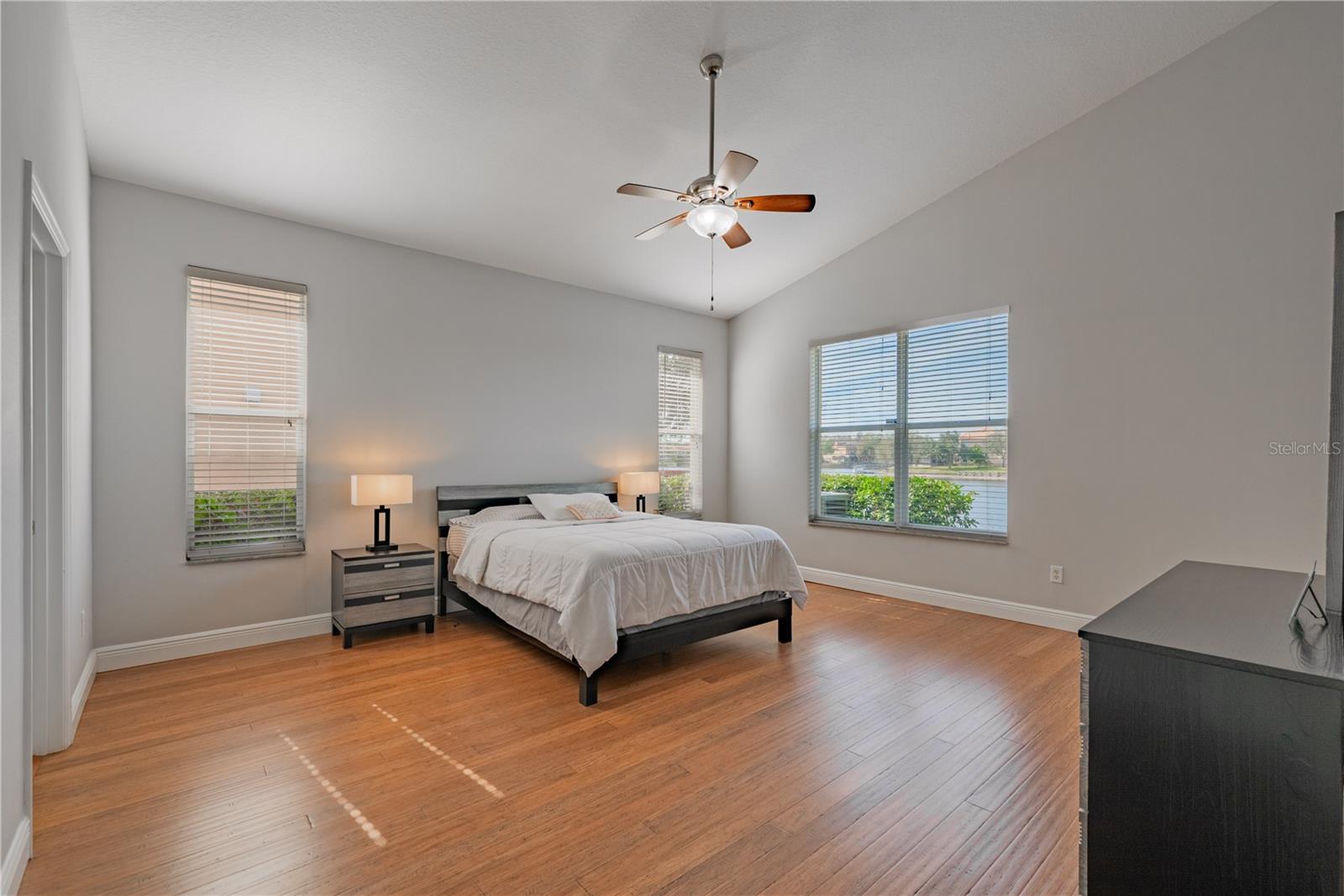 Image 21 of 53 For 18028 Java Isle Drive