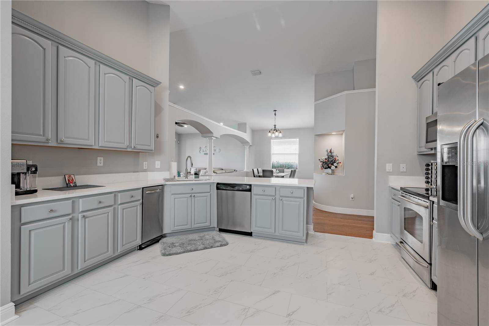 Image 37 of 53 For 18028 Java Isle Drive