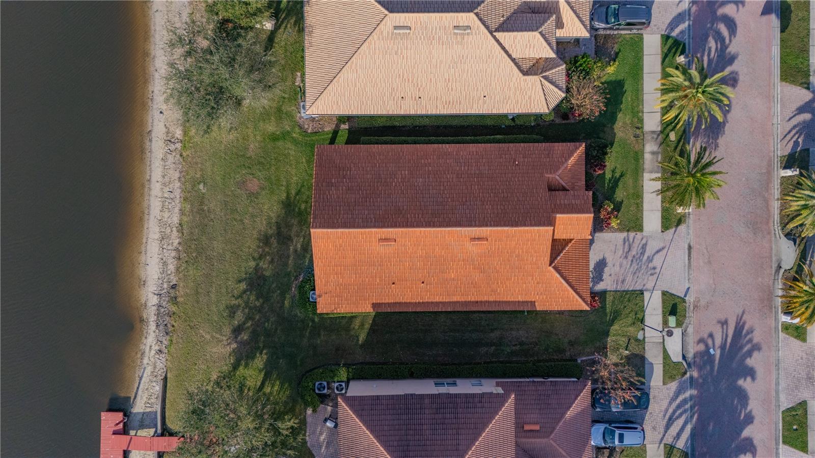 Image 9 of 53 For 18028 Java Isle Drive