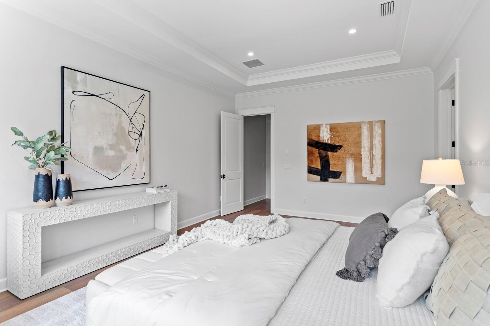 Image 26 of 56 For 4536 Swann Avenue