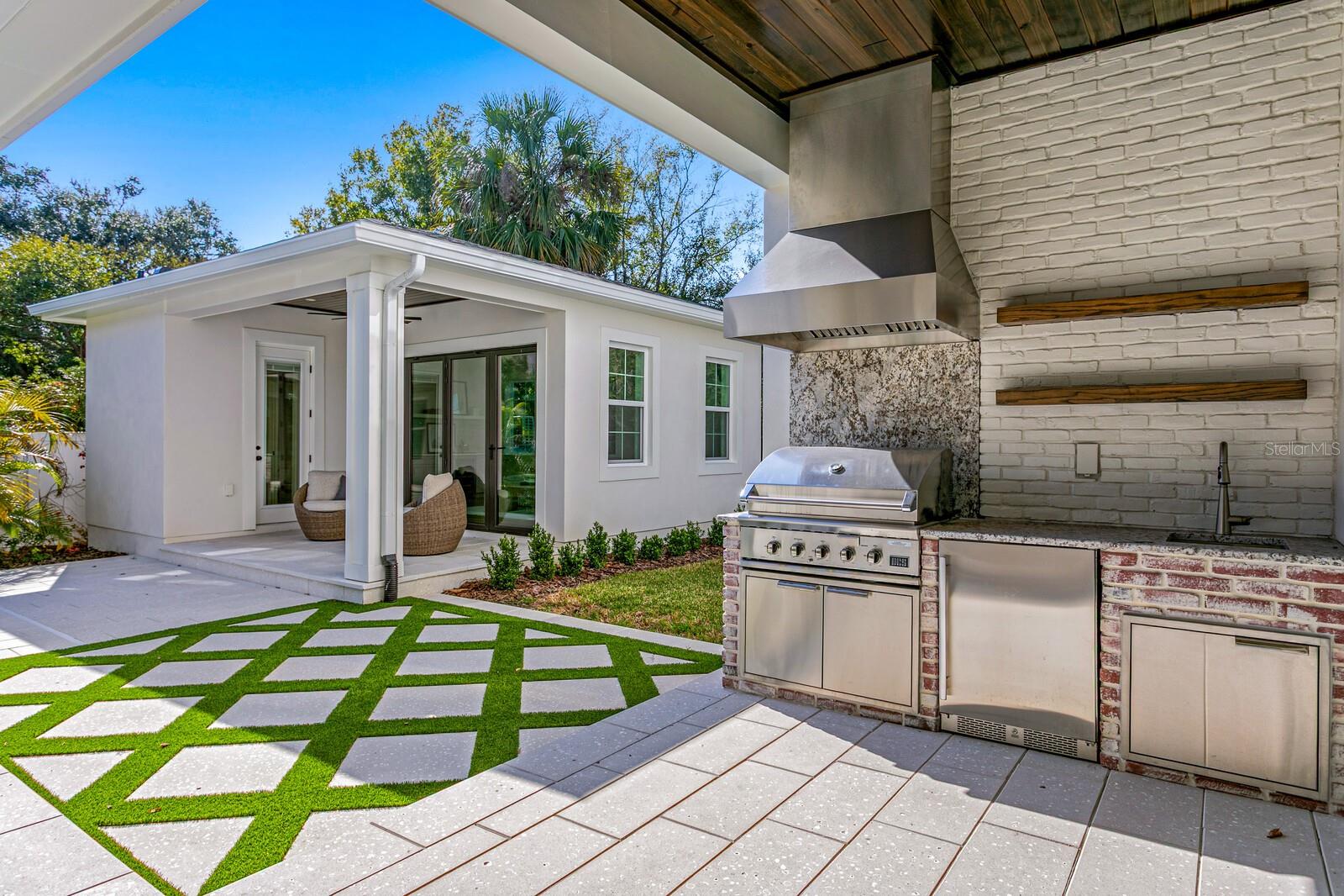 Image 3 of 56 For 4536 Swann Avenue