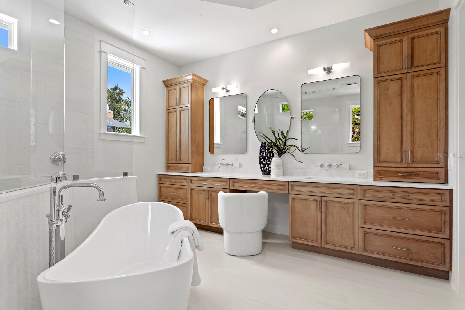 Image 30 of 56 For 4536 Swann Avenue