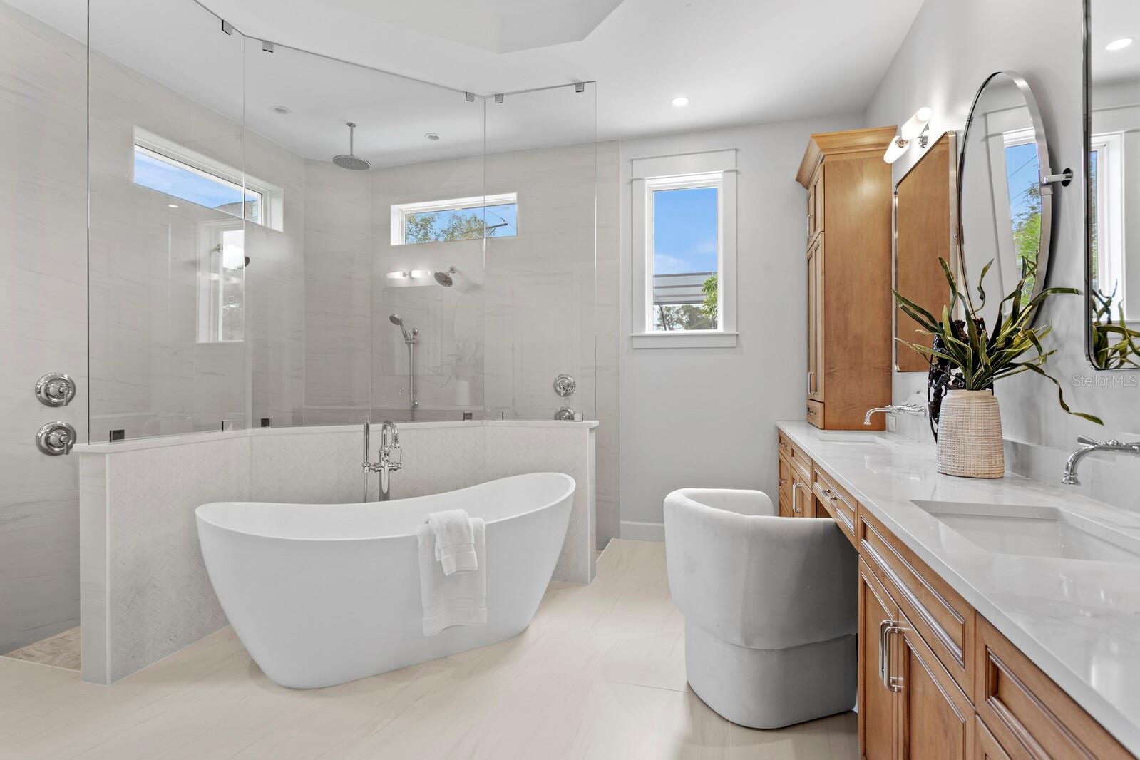 Image 31 of 56 For 4536 Swann Avenue