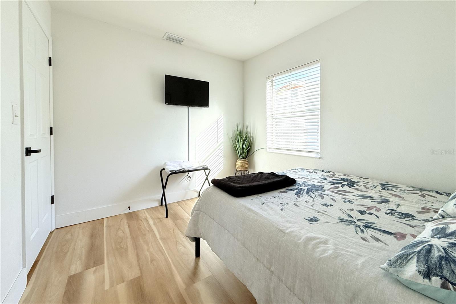 Image 35 of 40 For 4316 Berkley Drive