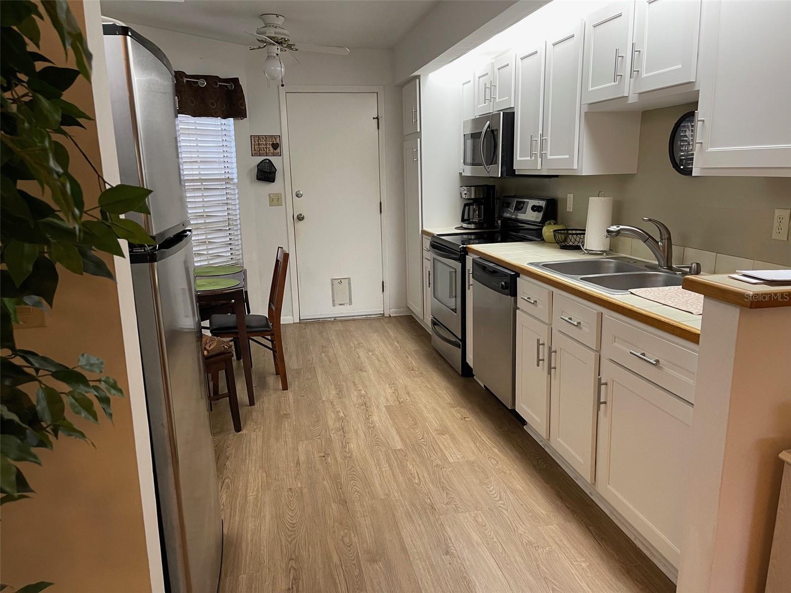 Image 2 of 18 For 2661 Sequoia Terrace 2661