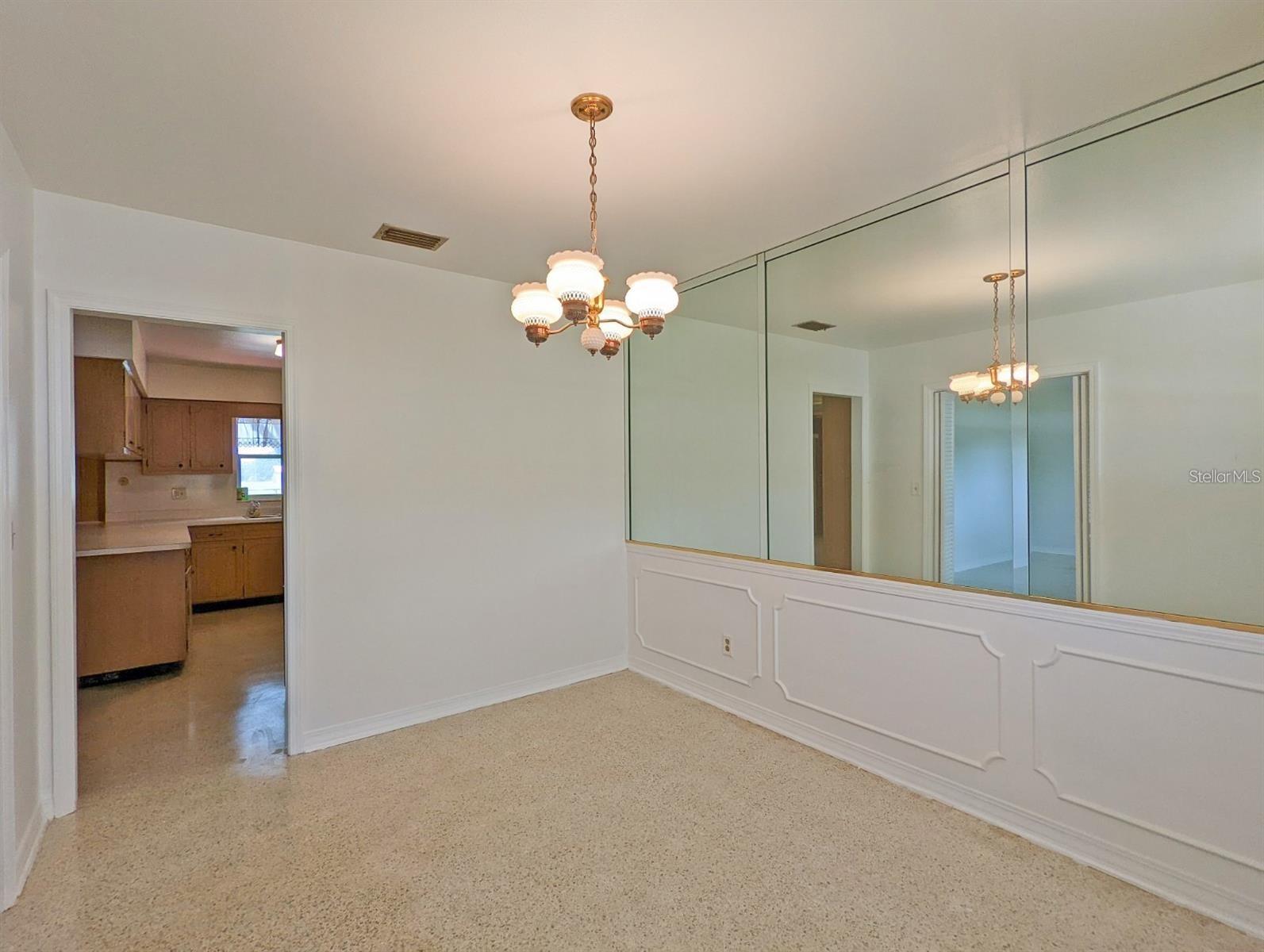 Image 14 of 25 For 18110 Dorman Road