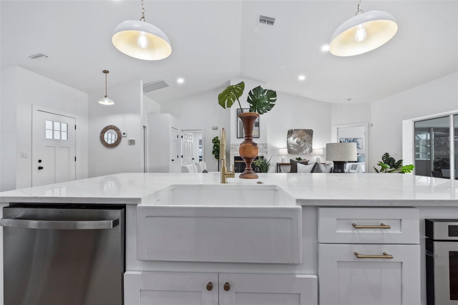 Image 18 of 47 For 4845 26th Court S