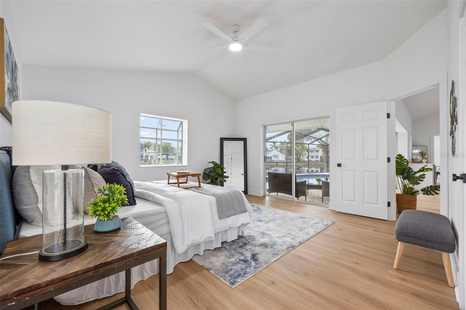 Image 24 of 47 For 4845 26th Court S