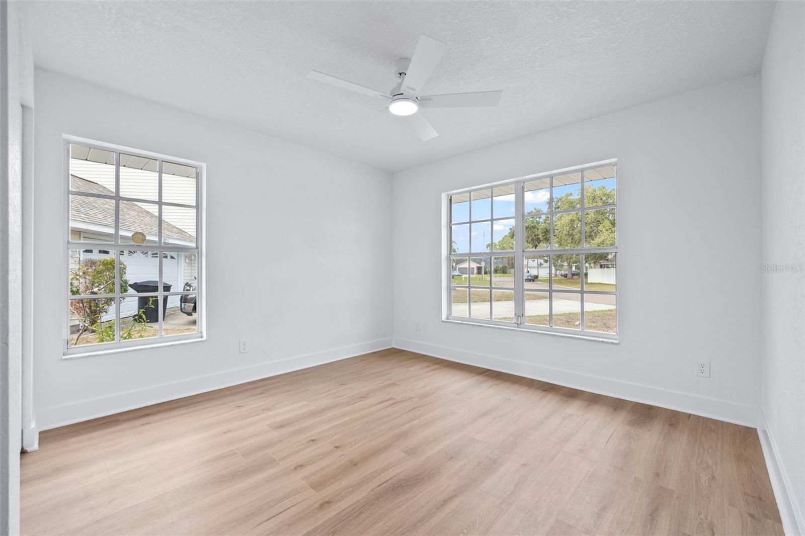 Image 33 of 47 For 4845 26th Court S