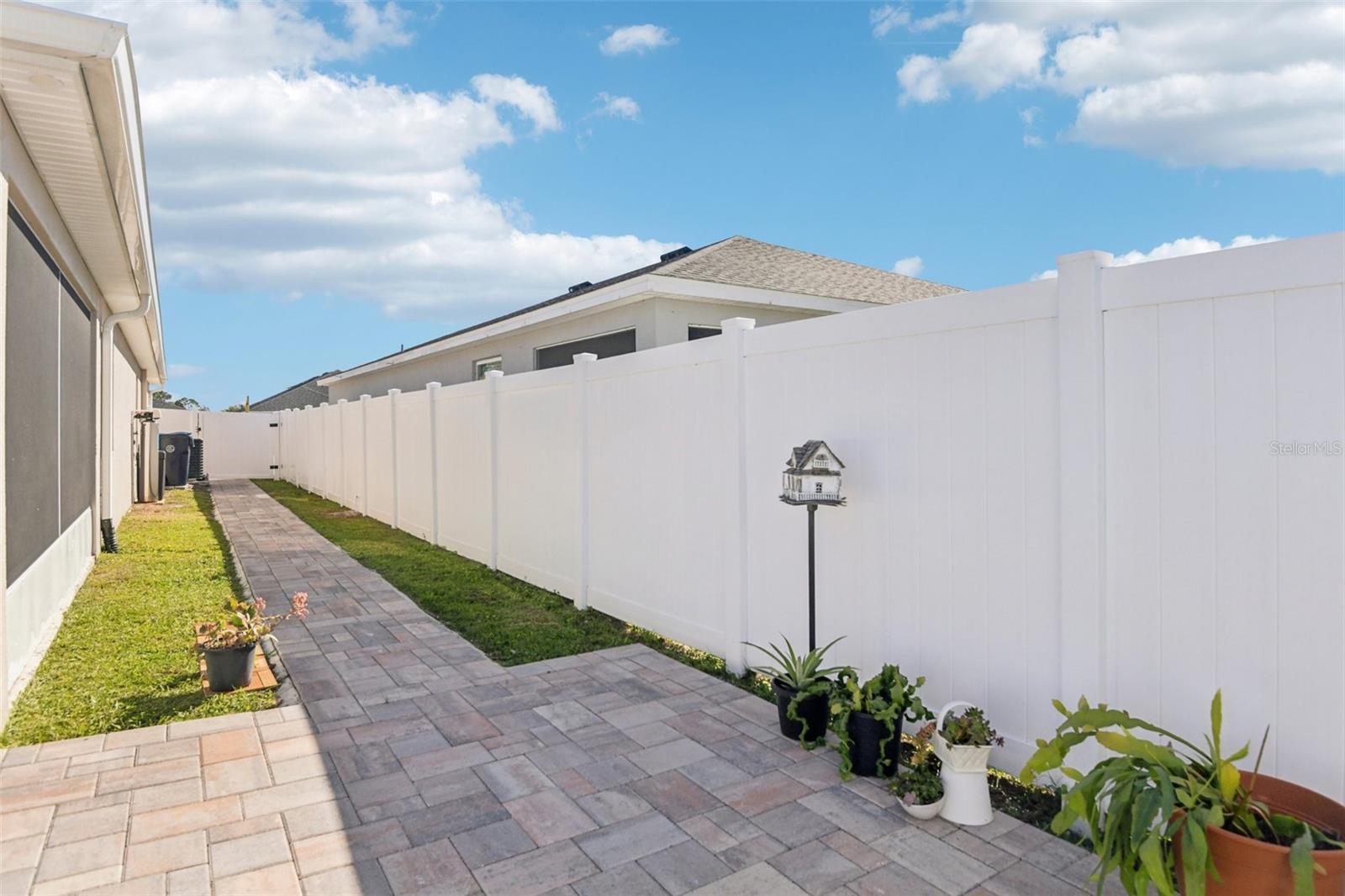 Image 29 of 45 For 523 Valentina Lane