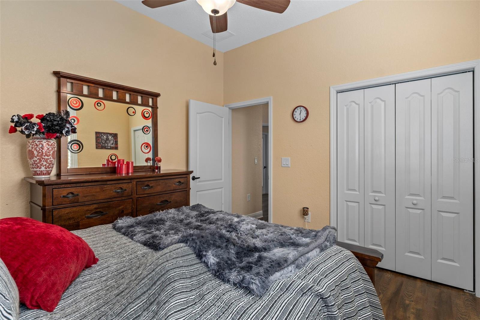 Image 24 of 63 For 39 Linder Street