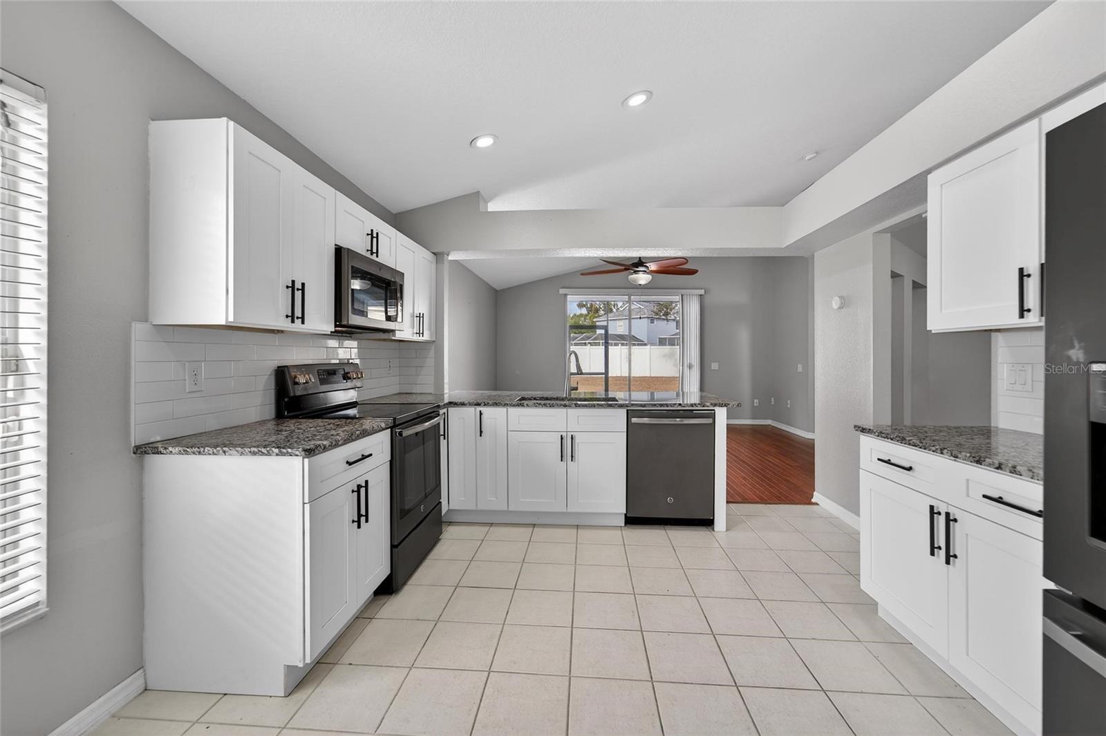 Image 19 of 58 For 11305 Symmes Lake Drive