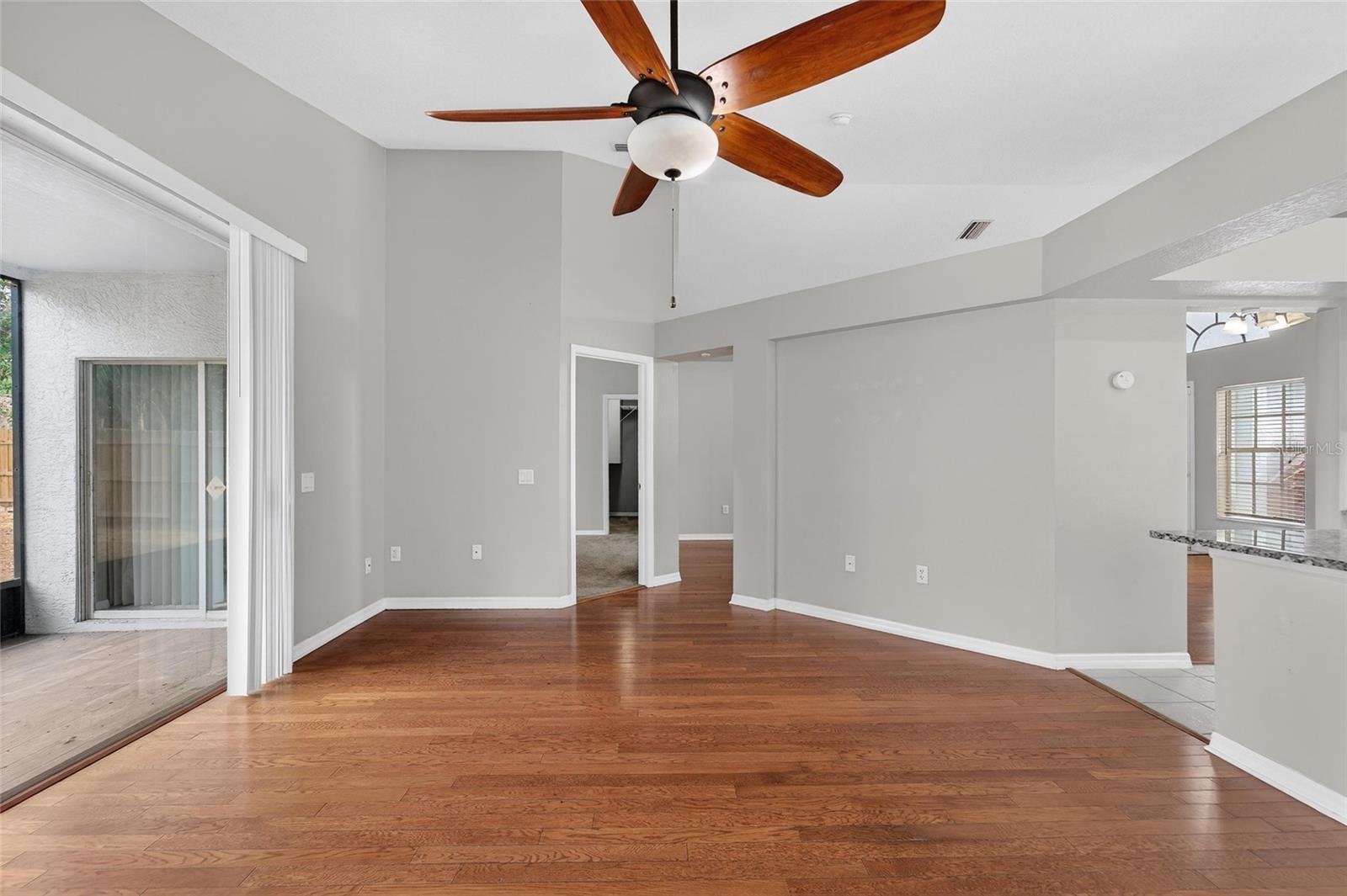 Image 8 of 58 For 11305 Symmes Lake Drive