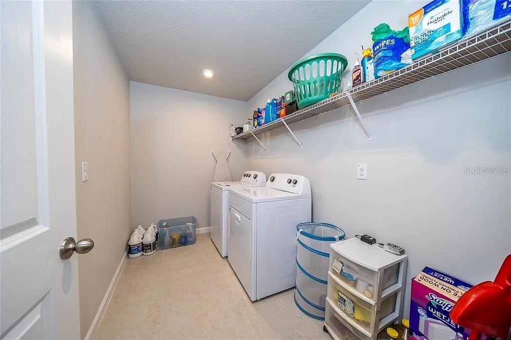 Image 11 of 23 For 26082 Woven Wicker Bend