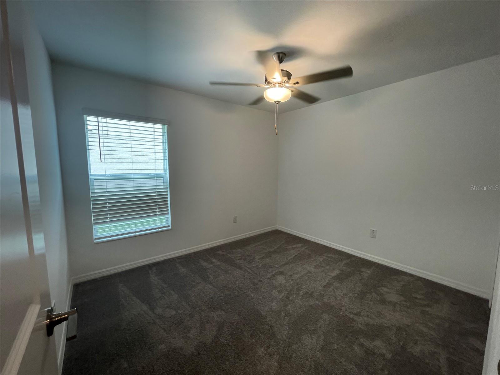 Image 17 of 47 For 36544 Smithfield Ln