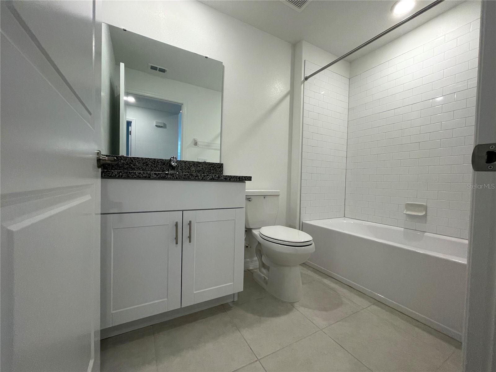 Image 19 of 47 For 36544 Smithfield Ln