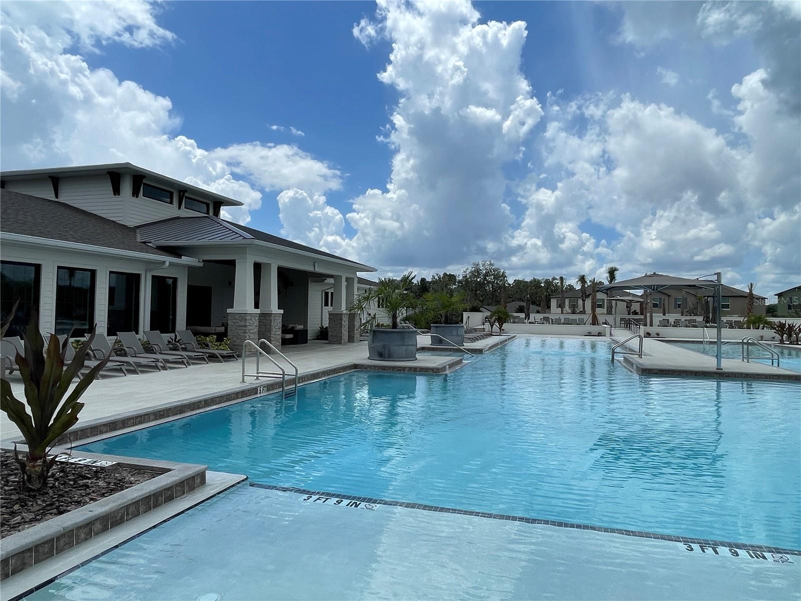 Image 34 of 47 For 36544 Smithfield Ln