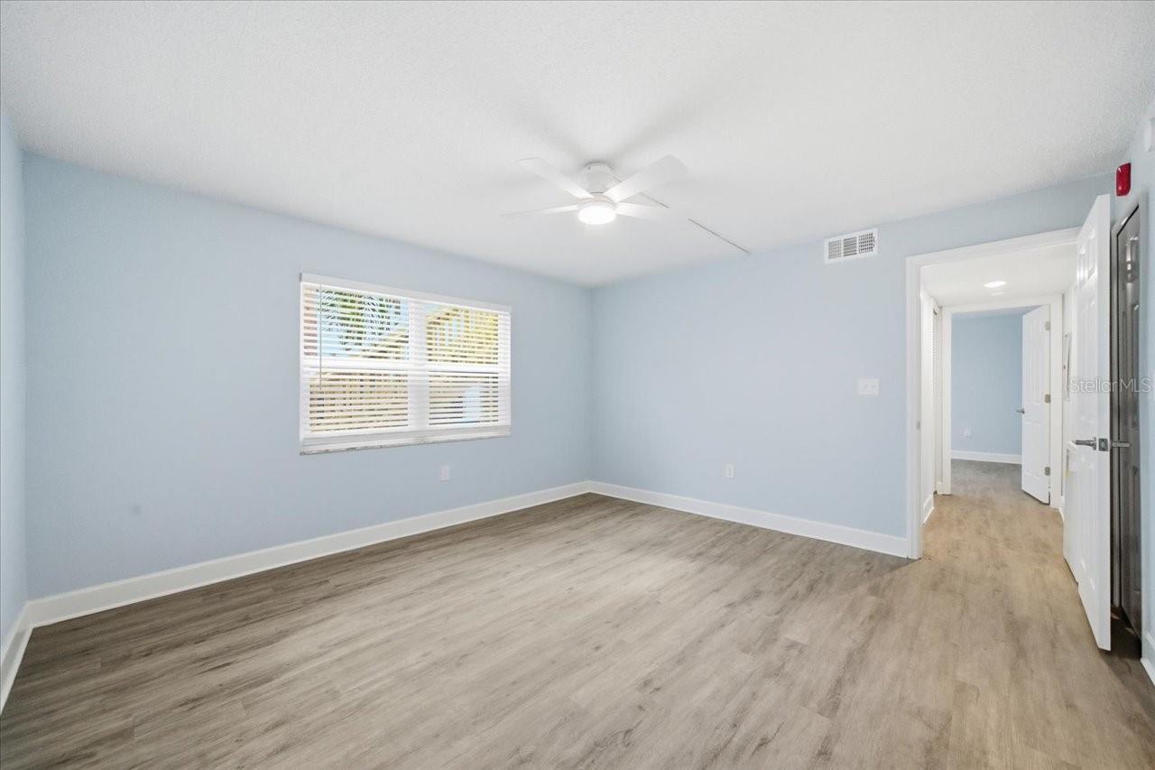 Image 25 of 44 For 17035 Gulf Boulevard 118