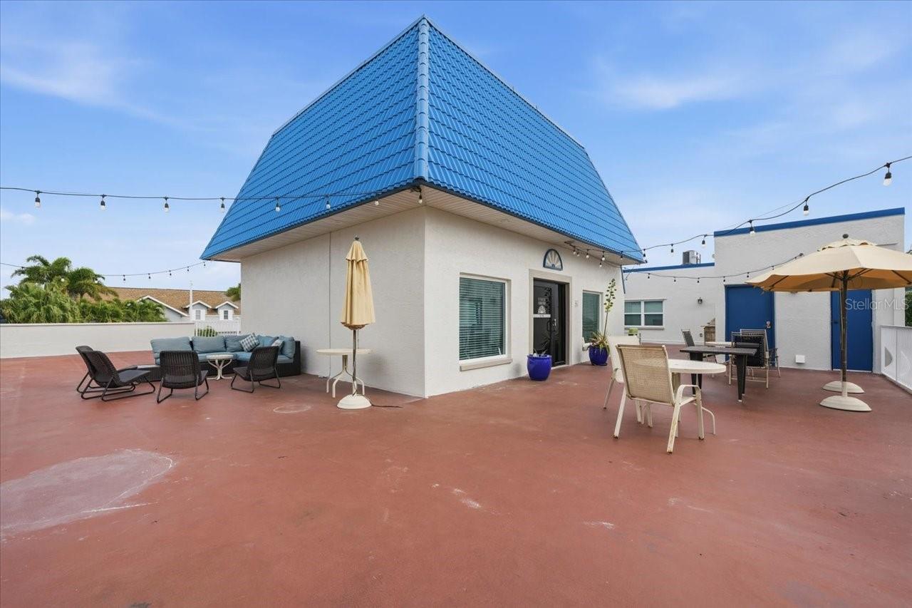 Image 37 of 44 For 17035 Gulf Boulevard 118