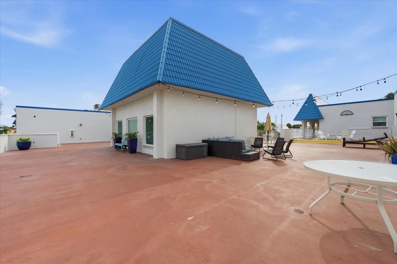 Image 39 of 44 For 17035 Gulf Boulevard 118