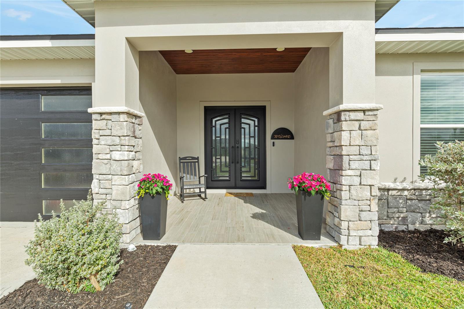 Image 3 of 37 For 32923 Drake Estates Way