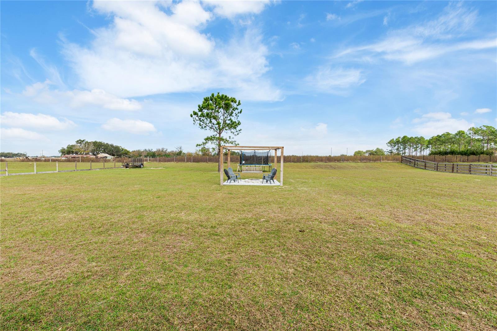 Image 34 of 37 For 32923 Drake Estates Way