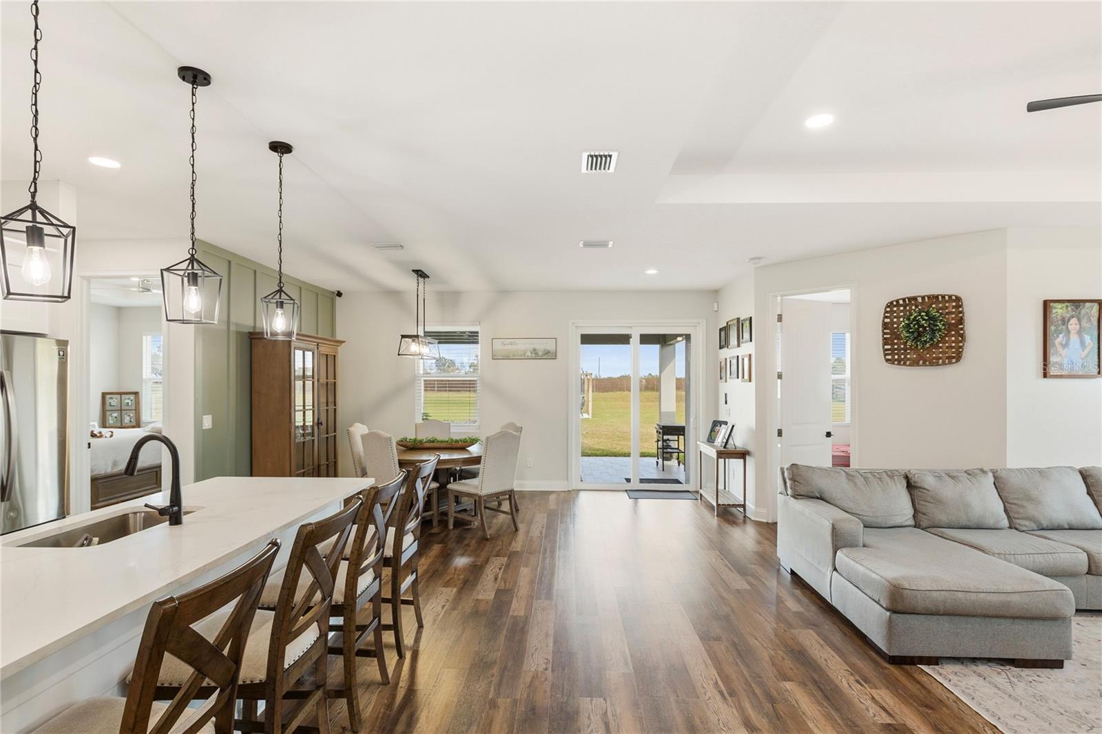 Image 8 of 37 For 32923 Drake Estates Way