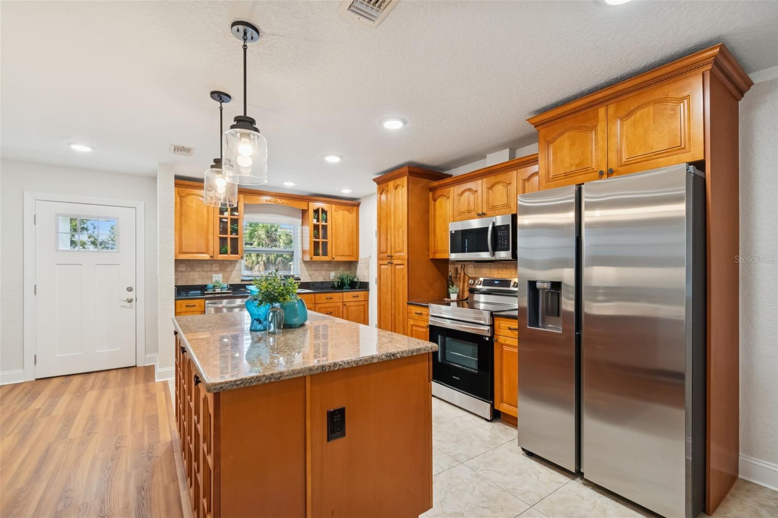 Image 11 of 26 For 4705 Alline Avenue