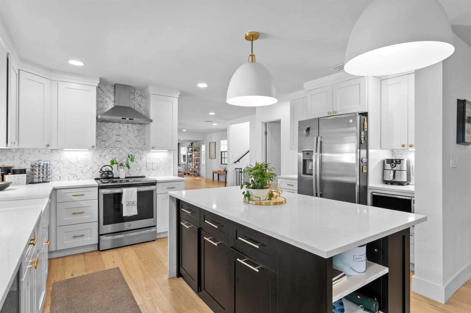 Image 12 of 65 For 4911 Bay Way Place