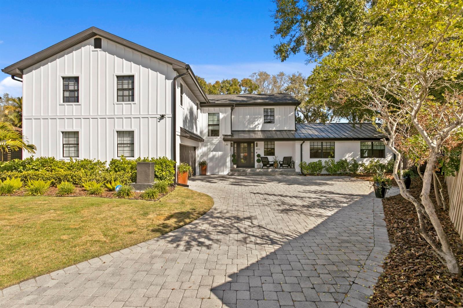 Image 4 of 65 For 4911 Bay Way Place