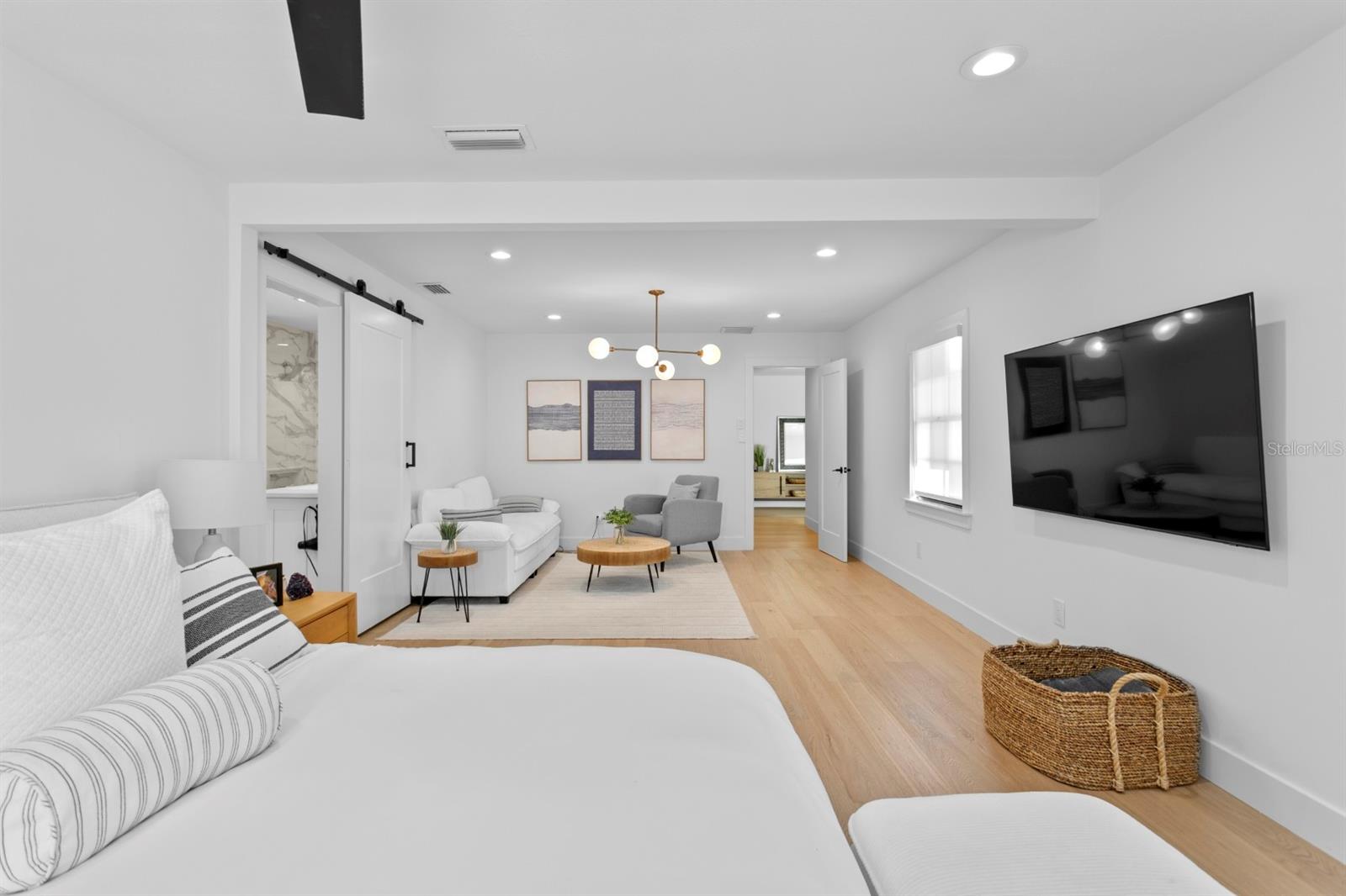 Image 41 of 65 For 4911 Bay Way Place