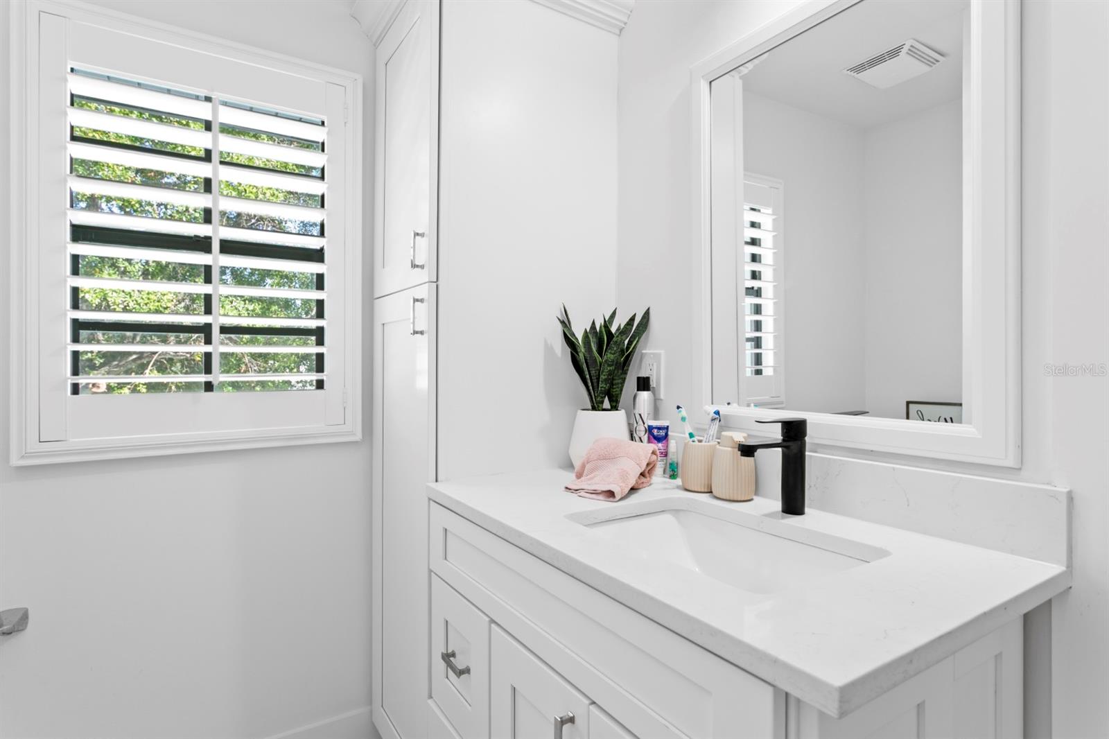 Image 48 of 65 For 4911 Bay Way Place