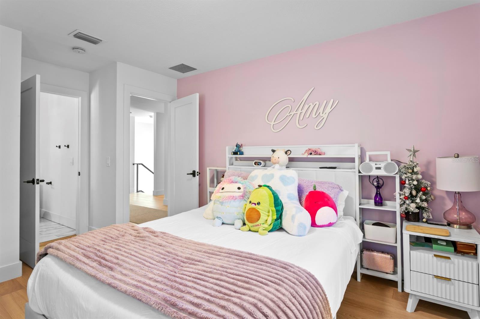 Image 50 of 65 For 4911 Bay Way Place