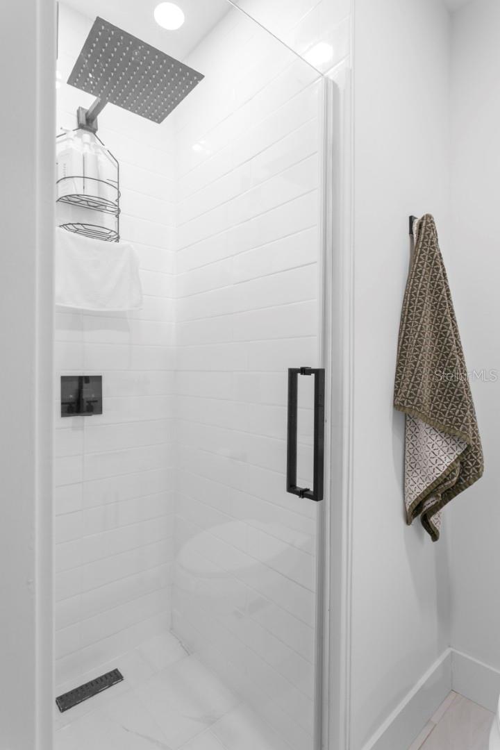 Image 52 of 65 For 4911 Bay Way Place