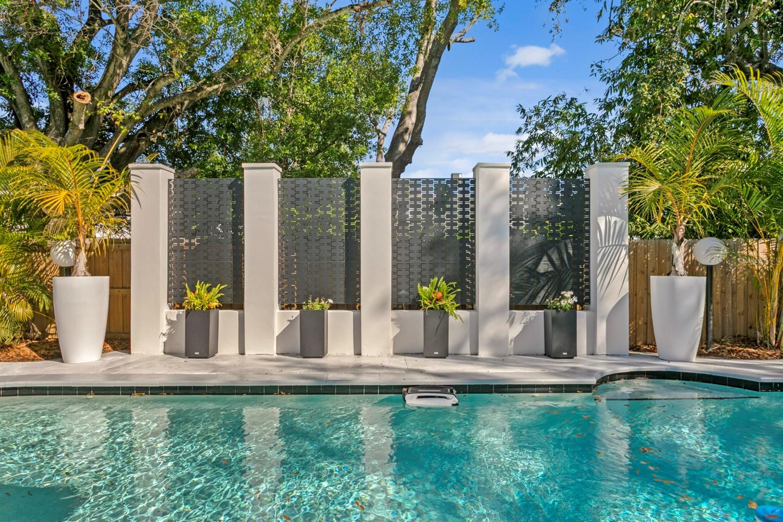 Image 58 of 65 For 4911 Bay Way Place