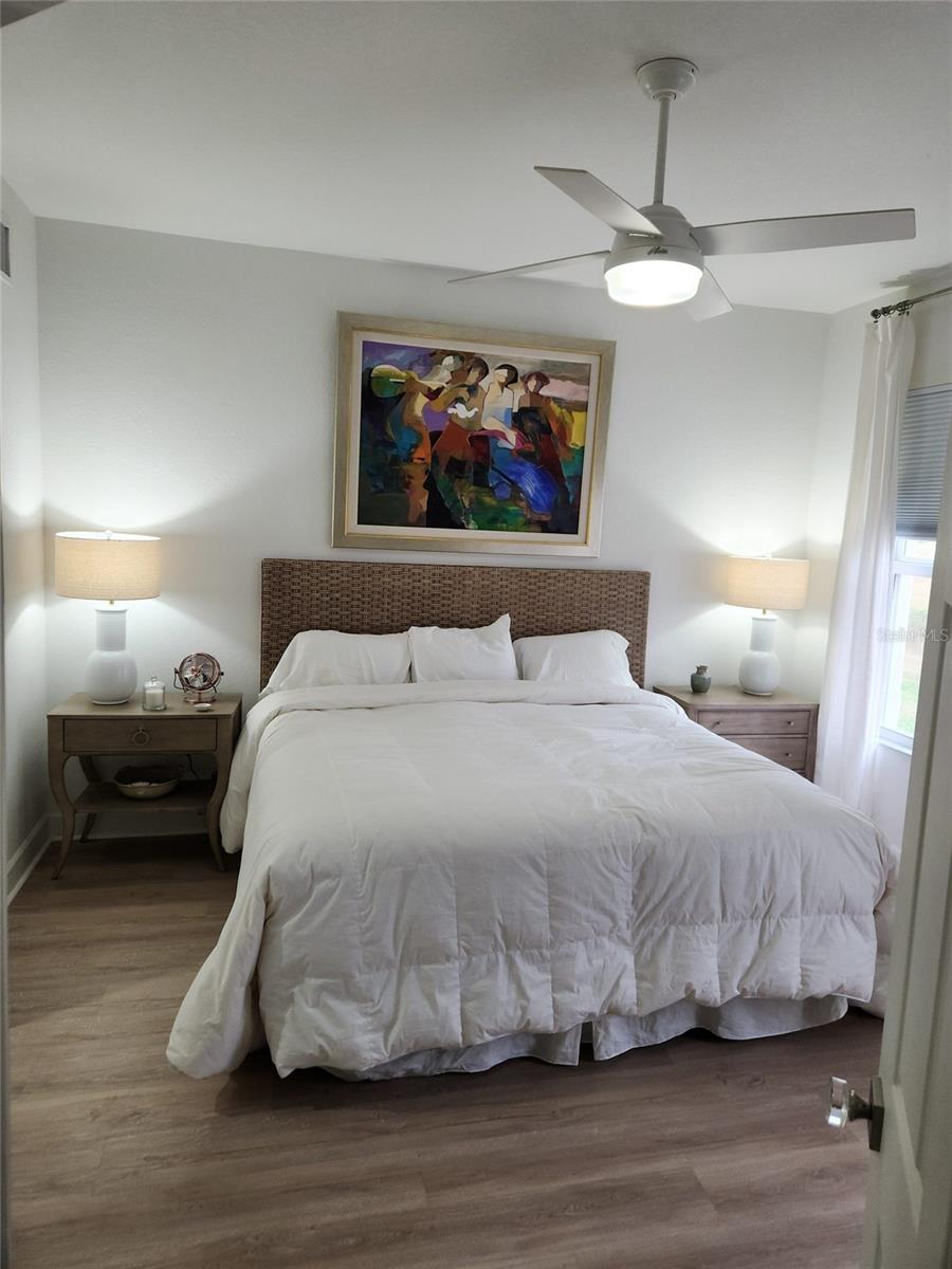 Image 12 of 33 For 17298 Acapulco Road 512