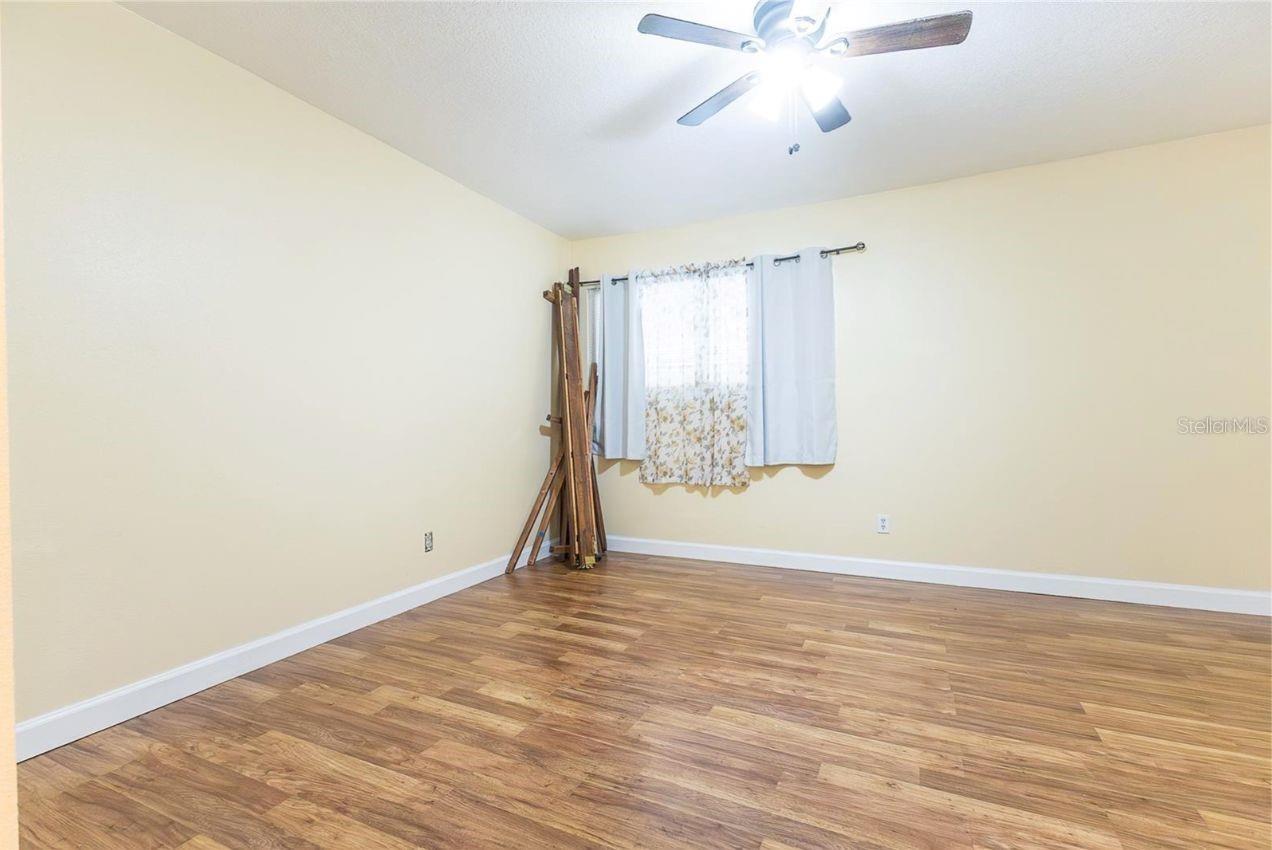 Image 9 of 14 For 6332 Newtown Circle 32b2