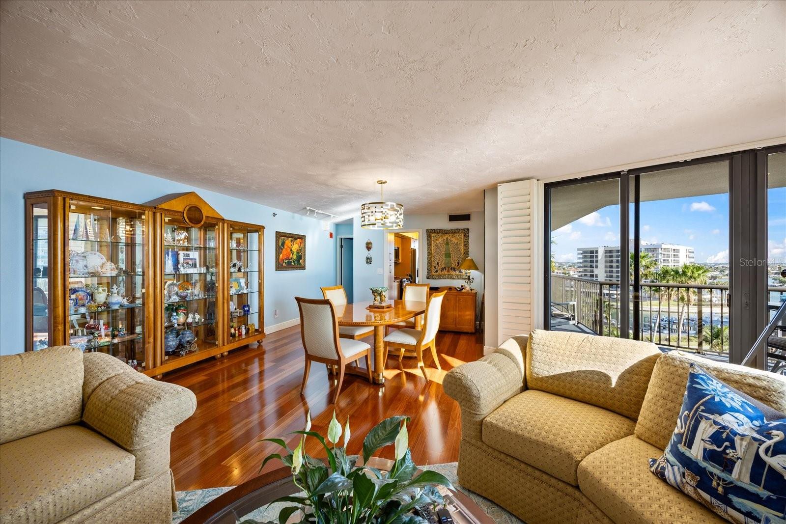 Image 12 of 56 For 1600 Gulf Boulevard 618